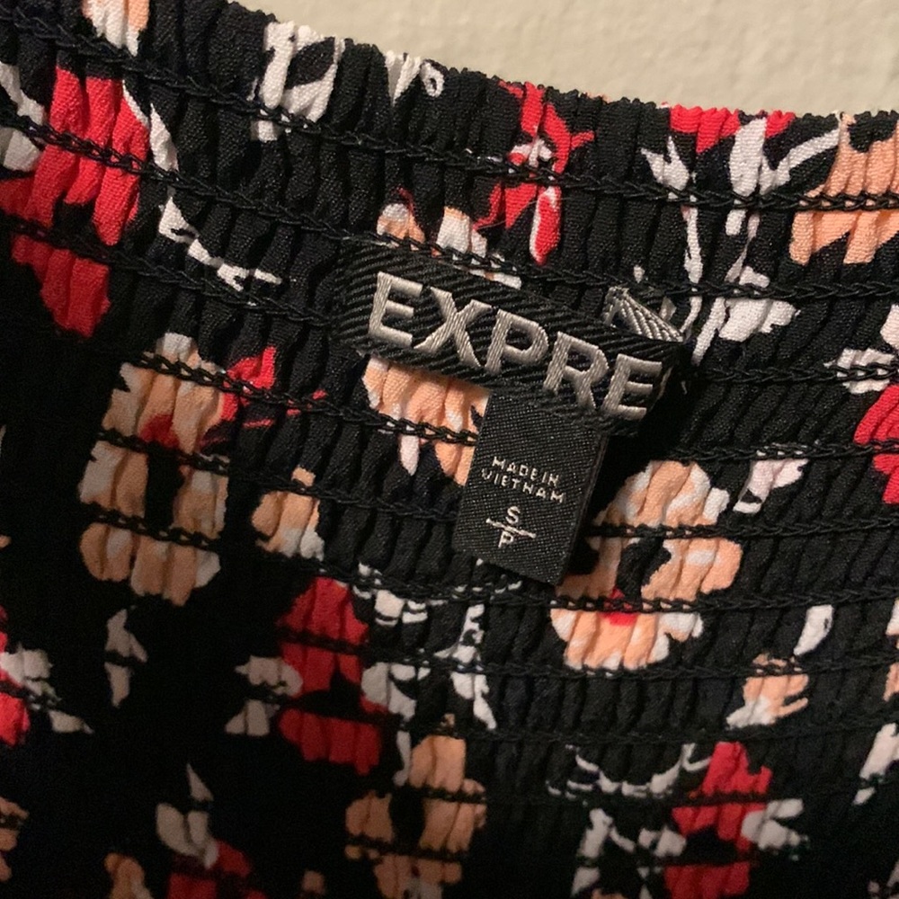 Express Dress - Picture 5 of 5